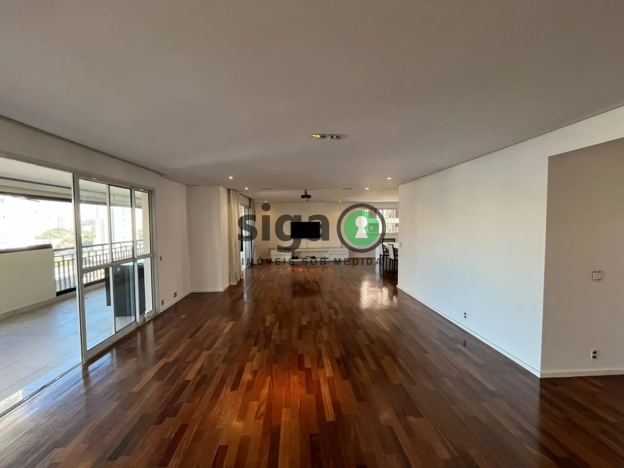 Imagem APARTAMENTO COM 4 DOMITORIOS SENDO SUITES PARA LOCAÇÃO NO CAMPO BELO