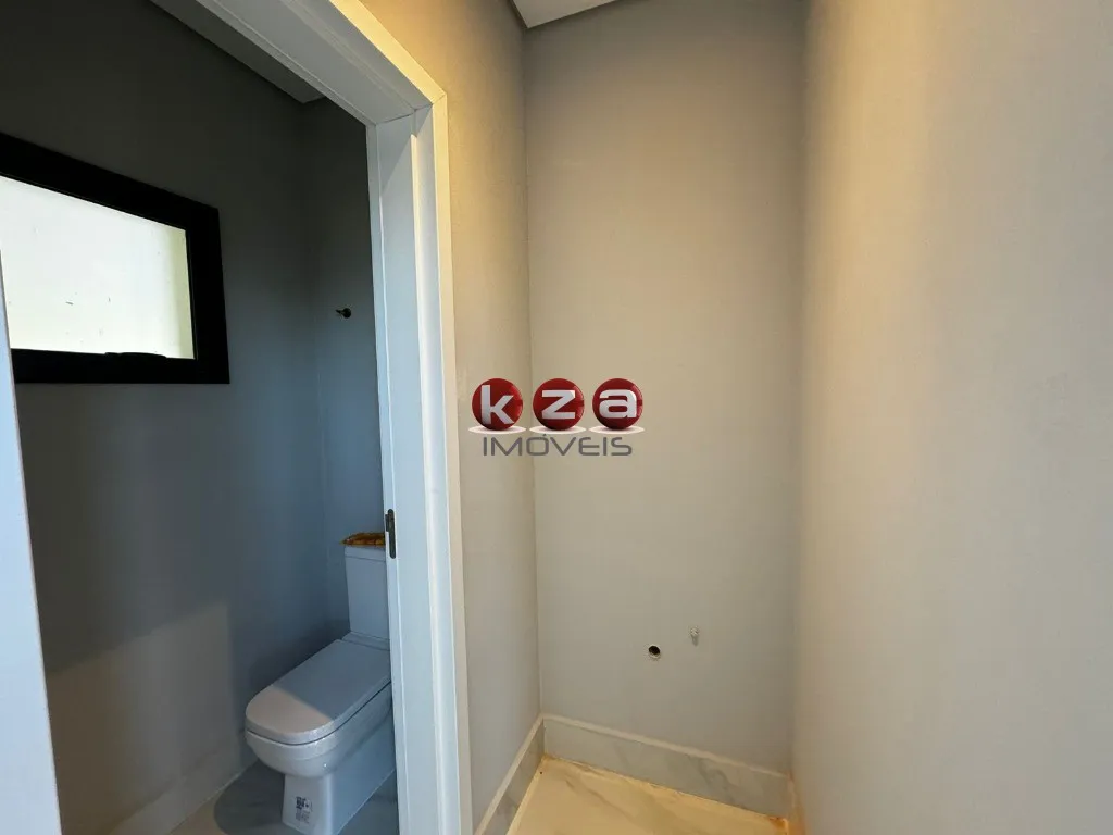 Imagem Casa de luxo para venda e locação em condomínio exclusivo de Valinhos-SP: 4 suítes, 3 salas, 6 banheiros, 4 vagas de garagem, 483m².