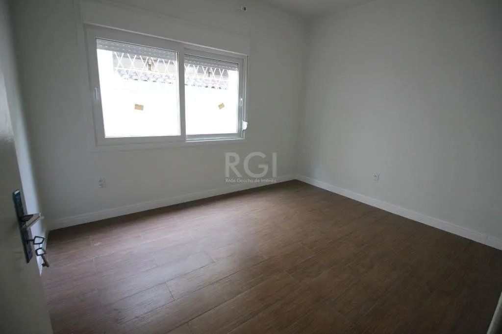 Imagem Casa com 3 Dormitórios Para comprar 250 m² - Petrópolis - Porto Alegre/R