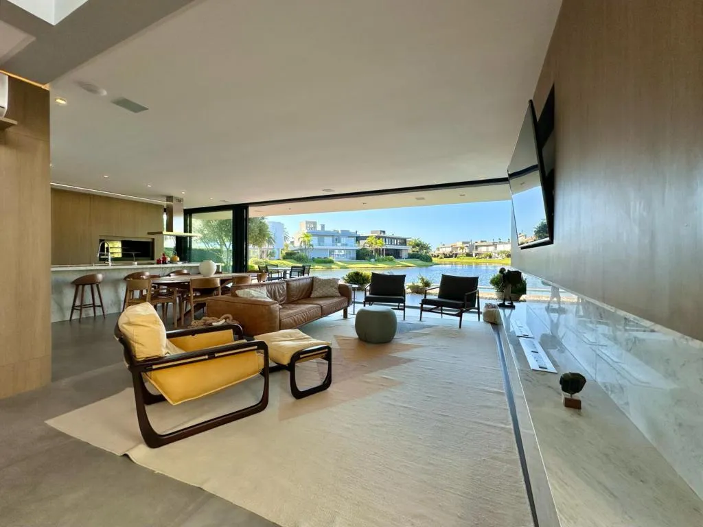 Imagem Casa em Condominio 5 Dormitórios - Bairro xangri-la