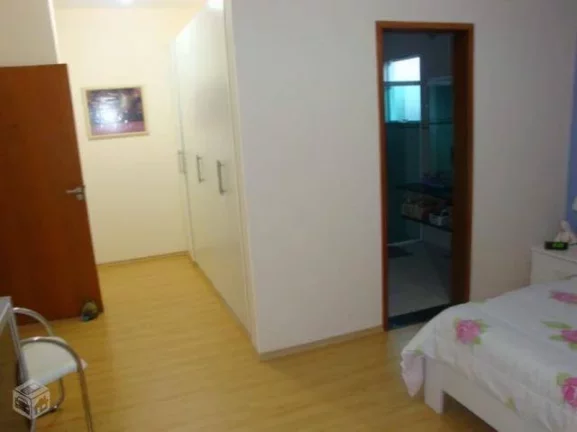 Imagem CASA NO PALM HILLS REPLETOS DE ARMÁRIOS - KM 26 DA RAPOSO TAVARES