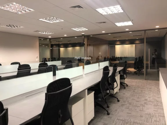 Imagem Conjunto comercial mobiliado na Vila Olímpia.