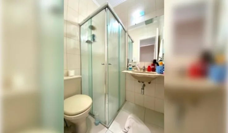 Imagem VENDE-SE LINDA CASA TRIPLEX DE 153M², 4 DORMITÓRIOS, EM EXCELENTE CONDOMÍNIO FECHADO!
