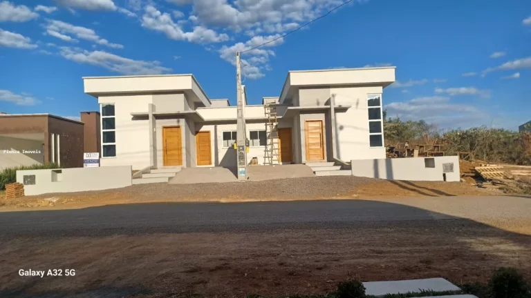 Imagem Casa Geminada para Venda em Concórdia, Vila Jacob Biezus, 2 dormitórios, 1 suíte, 1 banheiro, 1 vaga