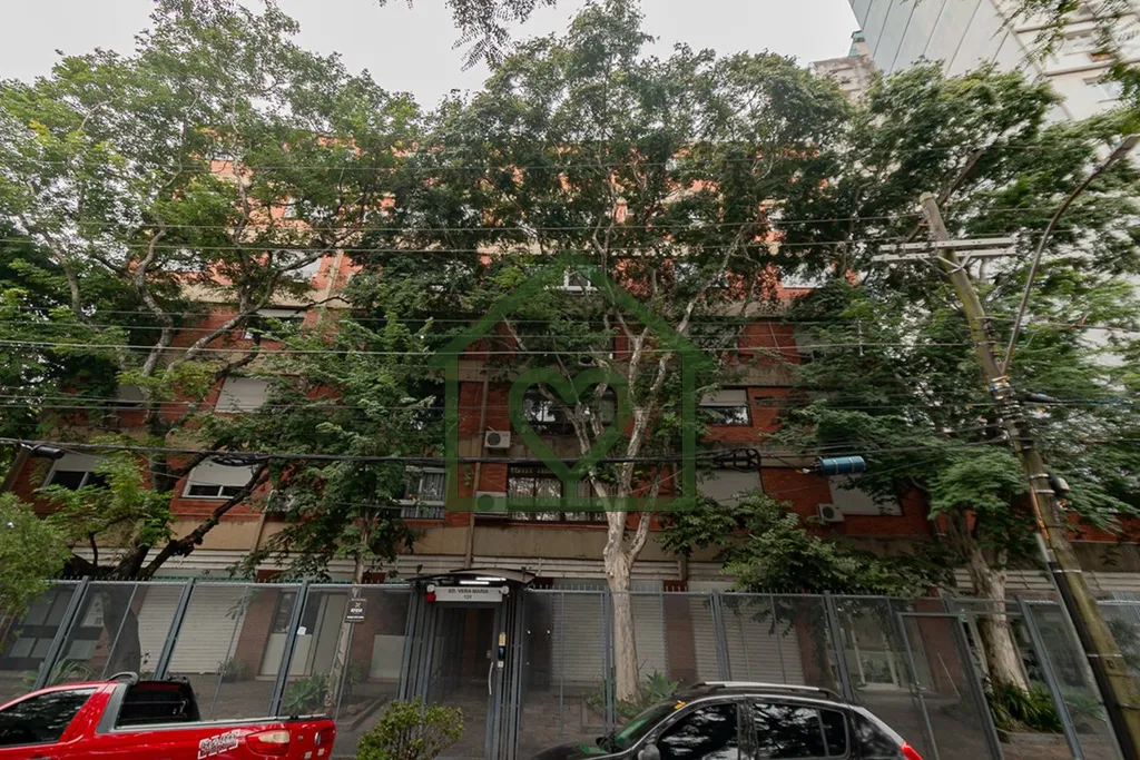 Apartamento com 3 dormítórios, 1 suíte gigante e mais dependência completa. A planta do imóvel ...