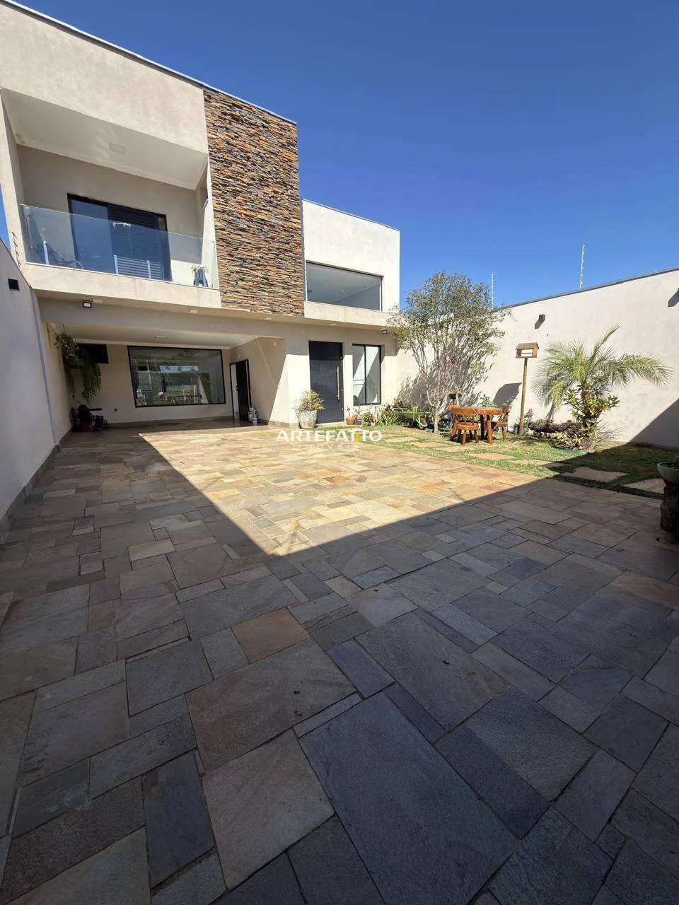 Foto do imóvel Sobrado à venda em Franca, Residencial Tellini, com 3 quartos, 208m2