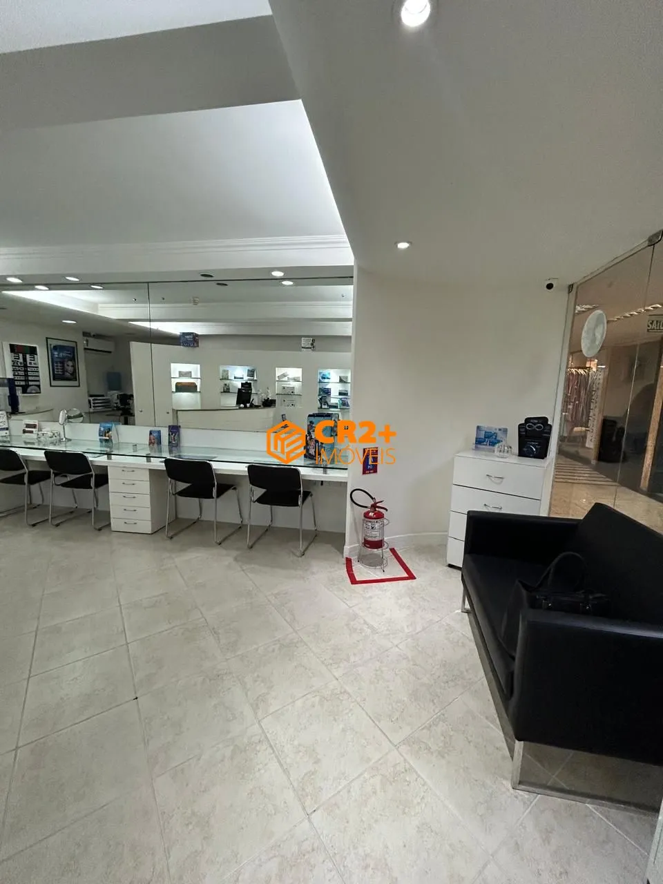 Imagem VENDO SALA COMERCIAL TÉRREA EM BOA VIAGEM, NA AV. DOMINGOS FERREIRA