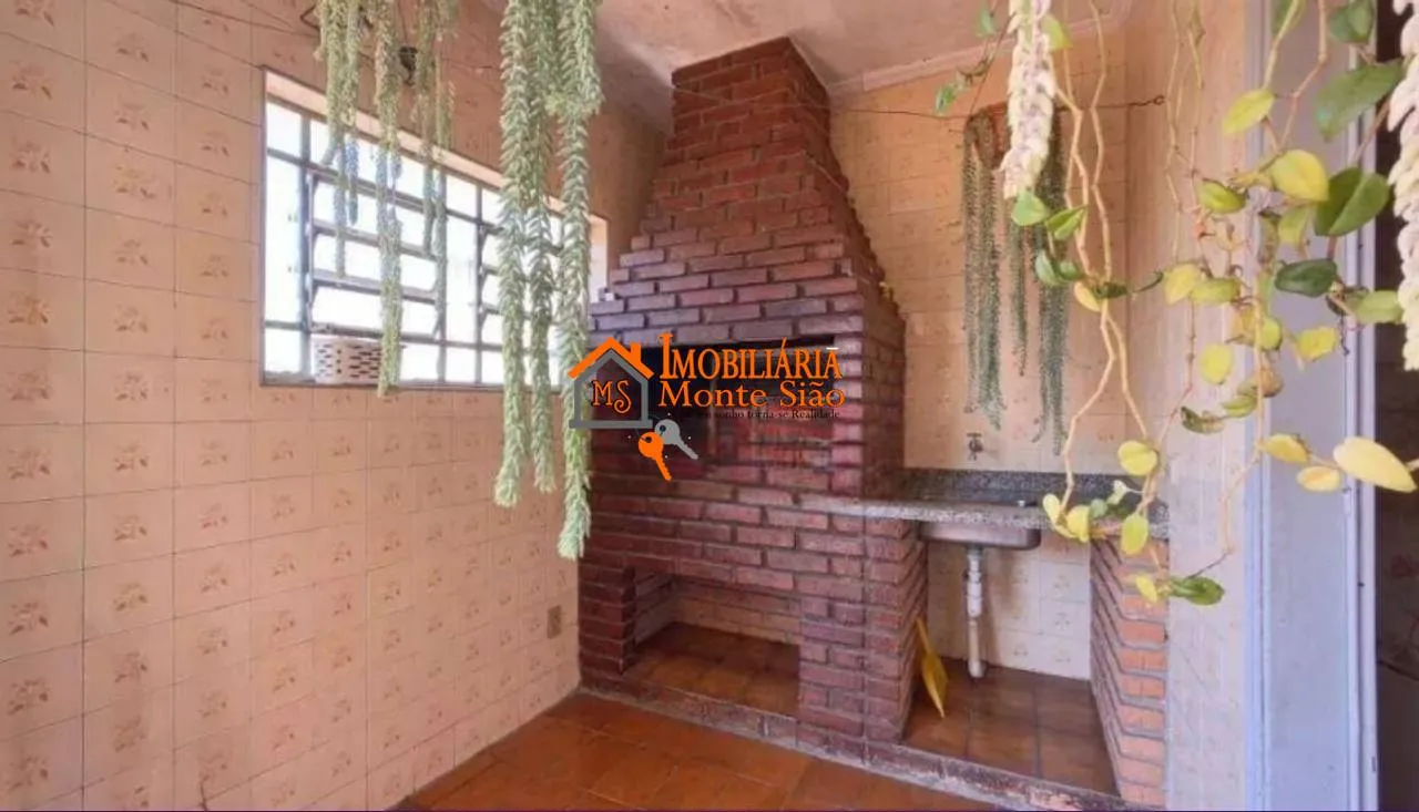 Imagem Sobrado com 3 dormitórios à venda, 292 m² por R$ 880.000 - Jardim Santa Bárbara - Guarulhos/SP