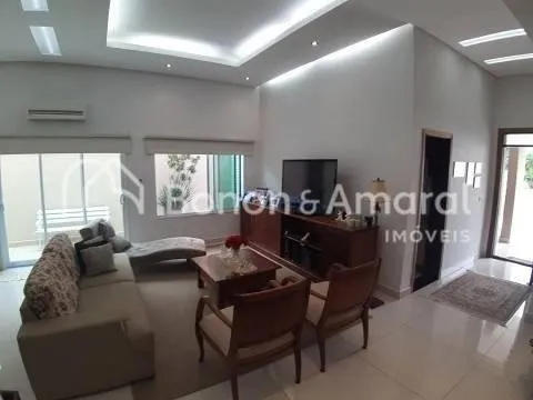 Imagem Belíssima Casa de Condomínio à Venda no Villa Lobos em Paulínia.