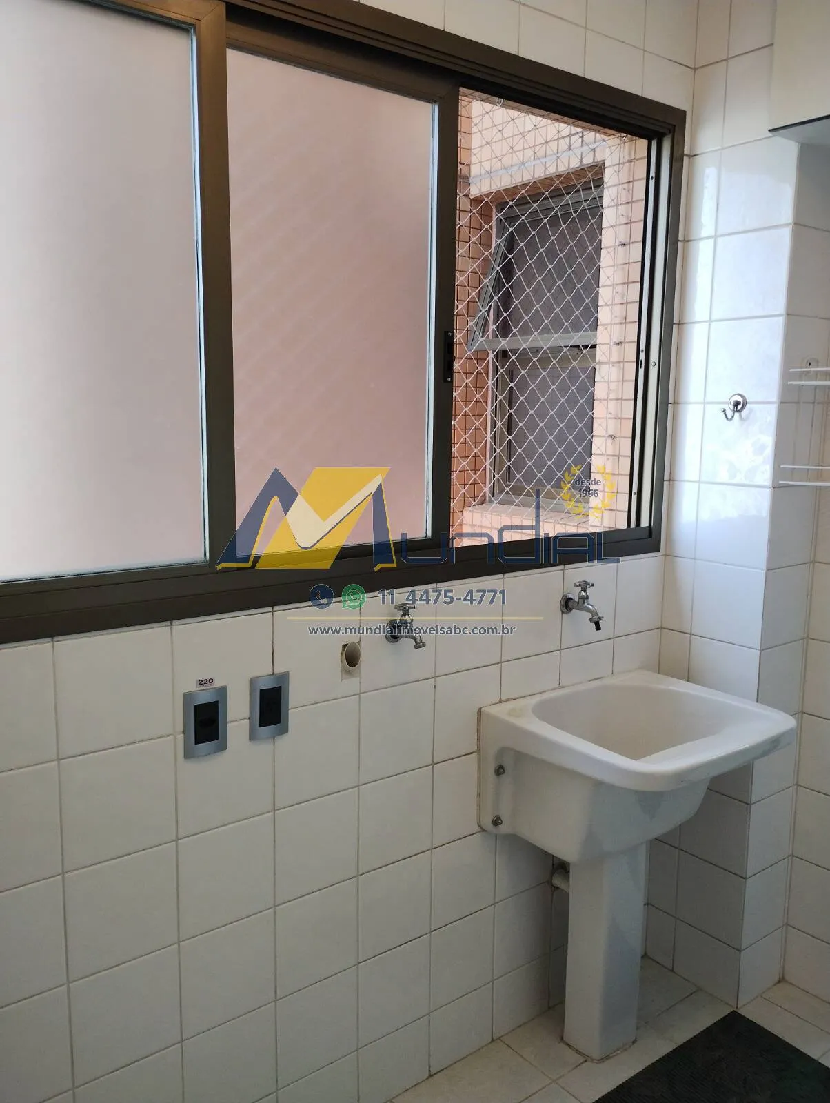 Imagem Apartamento Mobiliado para Locação - 100 m², Último Andar
