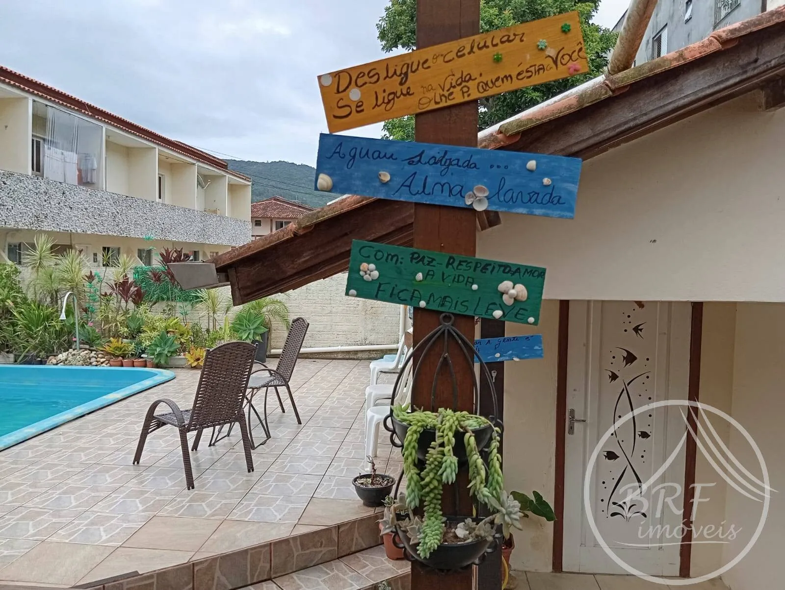 Imagem Excelente Casa 3 Dormitórios/Suíte c/ Piscina + Loft nos Ingleses
