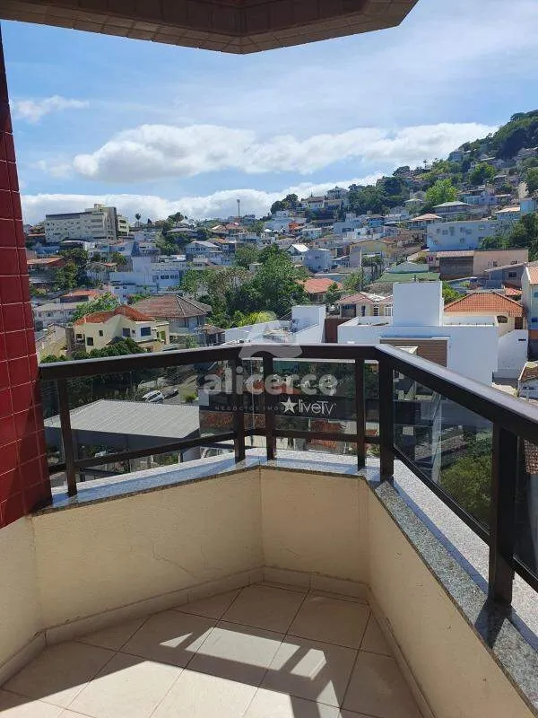 Imagem Apartamento à venda com 2 quartos 1 suíte, 76m² em Centro Florianópolis