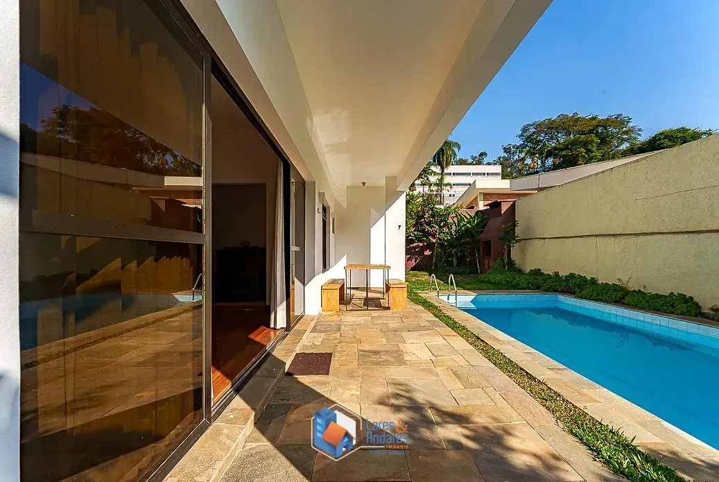 Imagem Casa para venda em Vila Tramontano com 4 quartos, sendo 4 suítes, 459m²