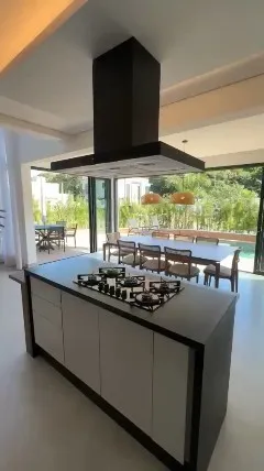 Imagem Casa para Venda em Peruíbe, Bougainville Residencial IV, 4 dormitórios, 4 suítes, 2 banheiros, 4 vagas