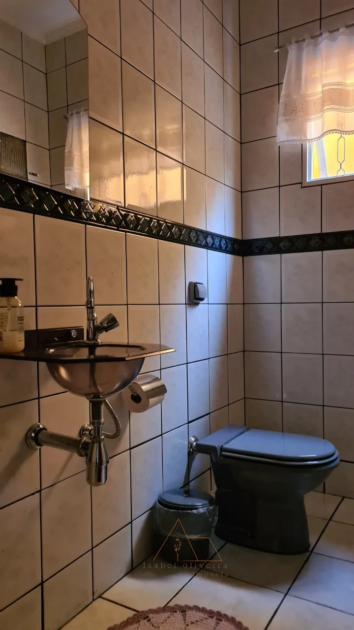 Imagem Imperdível! Casa à venda em Itu-SP, bairro Progresso, 3 quartos, 1 suíte, 1 sala, 3 banheiros, 4 vagas de garagem, 194 m².