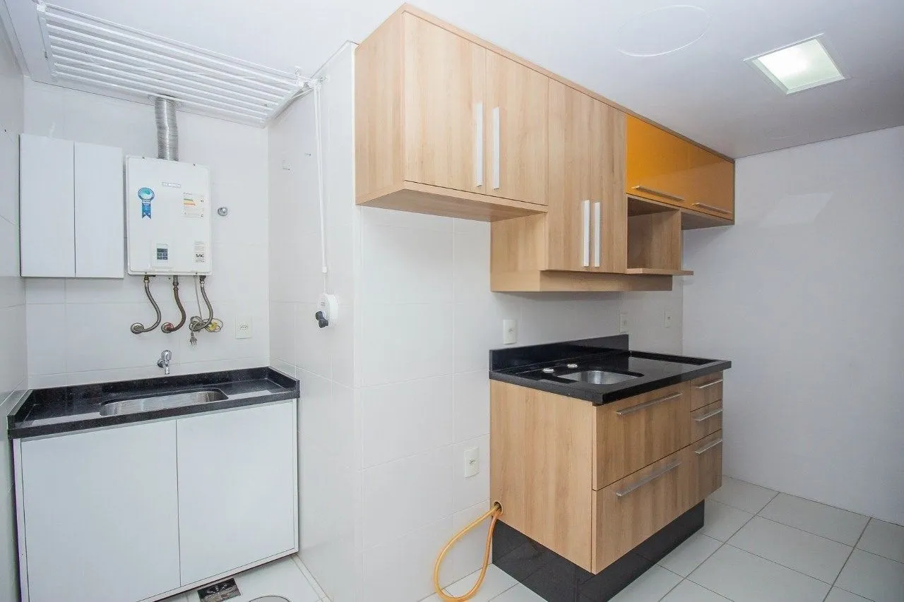 Imagem Apartamento com 70m², 2 dormitórios, 1 suíte, 1 vaga no bairro Higienópolis em Porto Alegre