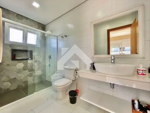 Imagem Casa de Condomínio em Moinho Velho - Cotia