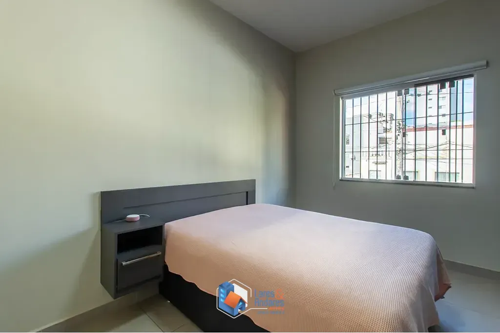 Imagem Casa à venda 3 Quartos 1 Suite 2 Vagas 210M² Campo Belo São Paulo - SP