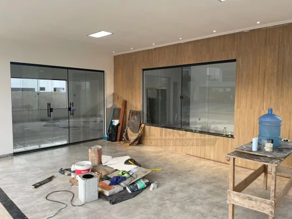Imagem CASAL IMÓVEIS VENDE CASA TERREA MONTENEGRO BOULEVARD 3 SUÍTES + 6 VGS + PISCINA PRIVATIVA