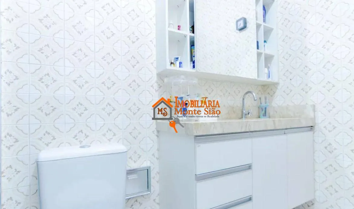 Imagem Sobrado com 6 dormitórios à venda, 245 m² por R$ 1.200.000 - Vila Galvão - Guarulhos/SP