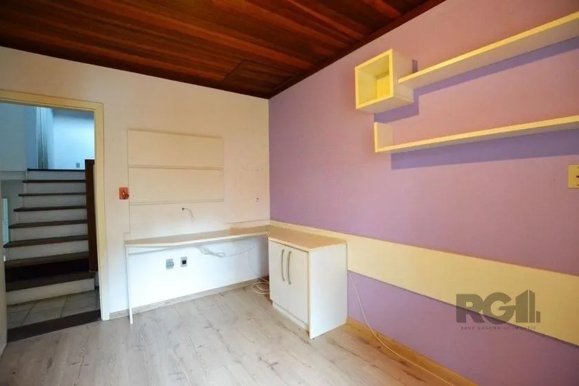 Imagem Casa de 200m² - 4 dormitórios, 4 vagas no bairro Espírito Santo