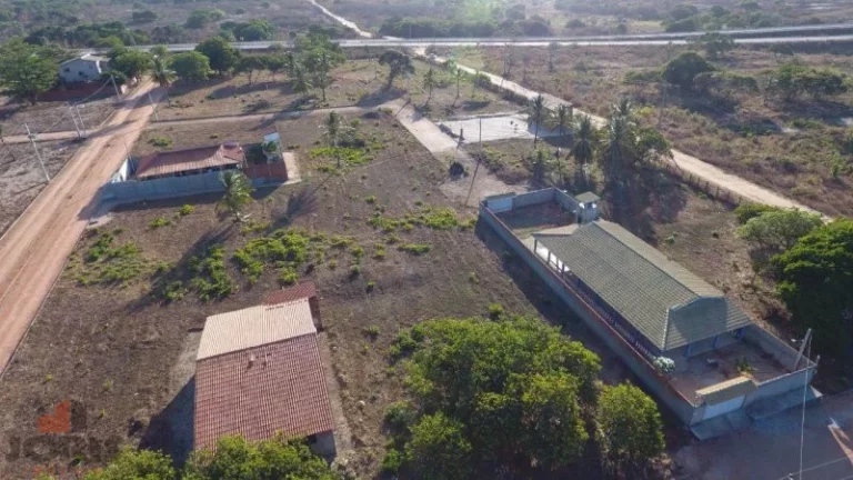 Imagem Terreno em Condomínio a Venda no bairro Centro - Cascavel, CE