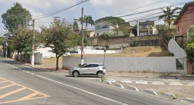 Imagem Terreno com 741m2 à venda no Morumbi