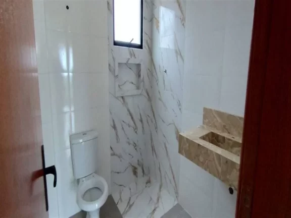 Imagem Sobrado com 3 dormitórios à venda, 92 m² por R$ 480.000 - Maracanã - Praia Grande/SP