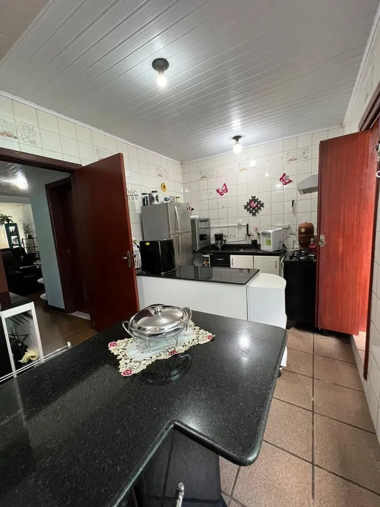 Imagem Casa a venda, 3 Quartos, sendo 1 Suíte, Bairro centro Canoas