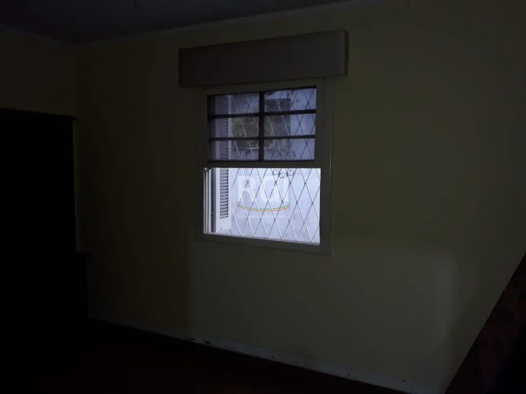 Imagem Casa para Venda - 415.8m², 5 dormitórios, 3 vagas - Menino Deus