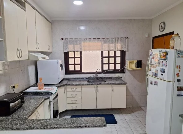 Imagem Sobrado com 3 dormitórios à venda, 214 m² por R$ 742.000,00 - Jardim Altos de Santana II - Jacareí/SP