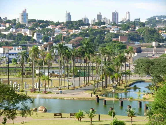 Imagem Casa térrea com 2 quartos e 2 vagas cobertas à venda - Vila Liberdade - Jundiaí