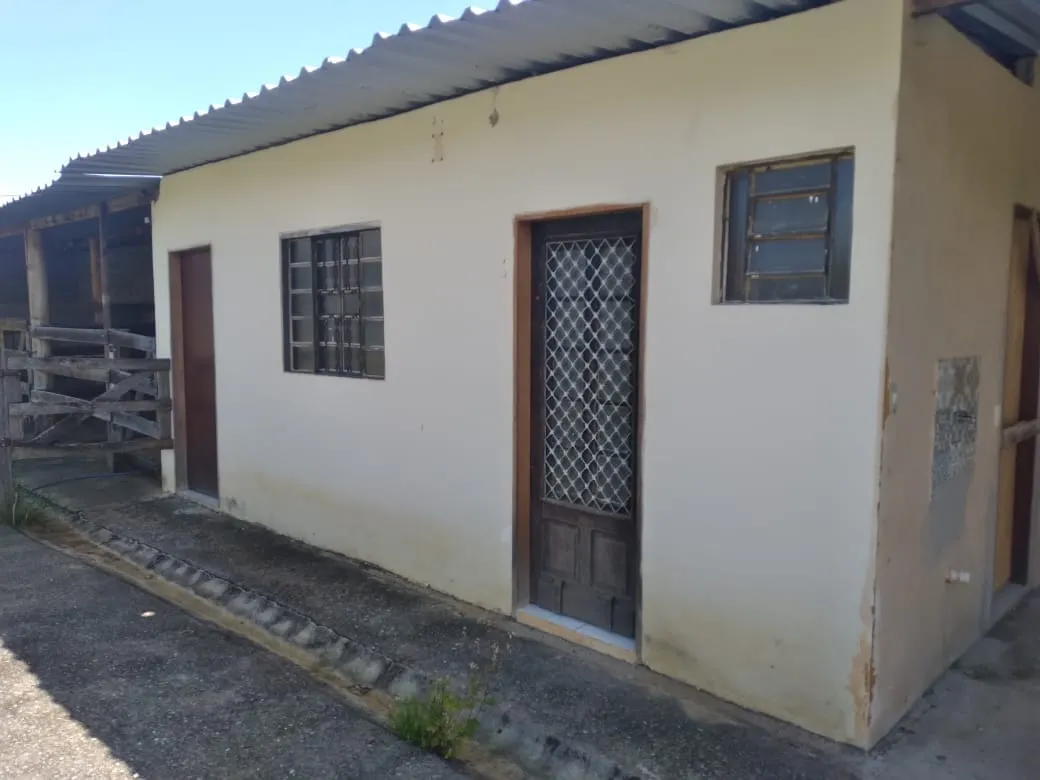 Imagem Chácara à venda 1 Quarto, 1 Suite, 4 Vagas, 1000M², Ribeirão Grande, Pindamonhangaba - SP