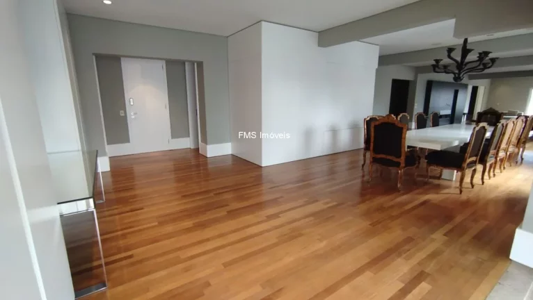 Imagem Apartamento para locação no Itaim Bibi, 5 quartos sendo 5 suítes, 6 banheiros, 8 vagas - 512m².