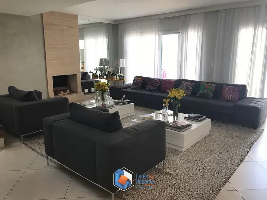 Imagem Casa no condomínio Residencial Belle Ville para venda com 4 quartos, sendo 4 suítes, 312m²