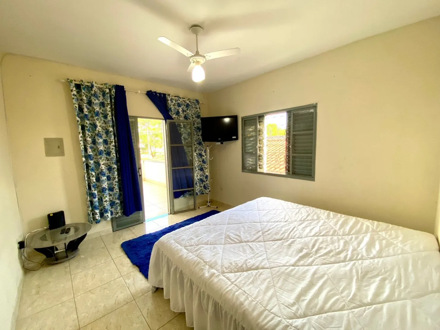 Imagem Casa à venda 2 Quartos, 3 Vagas, 150M², Jardim Gurilândia, Taubaté - SP