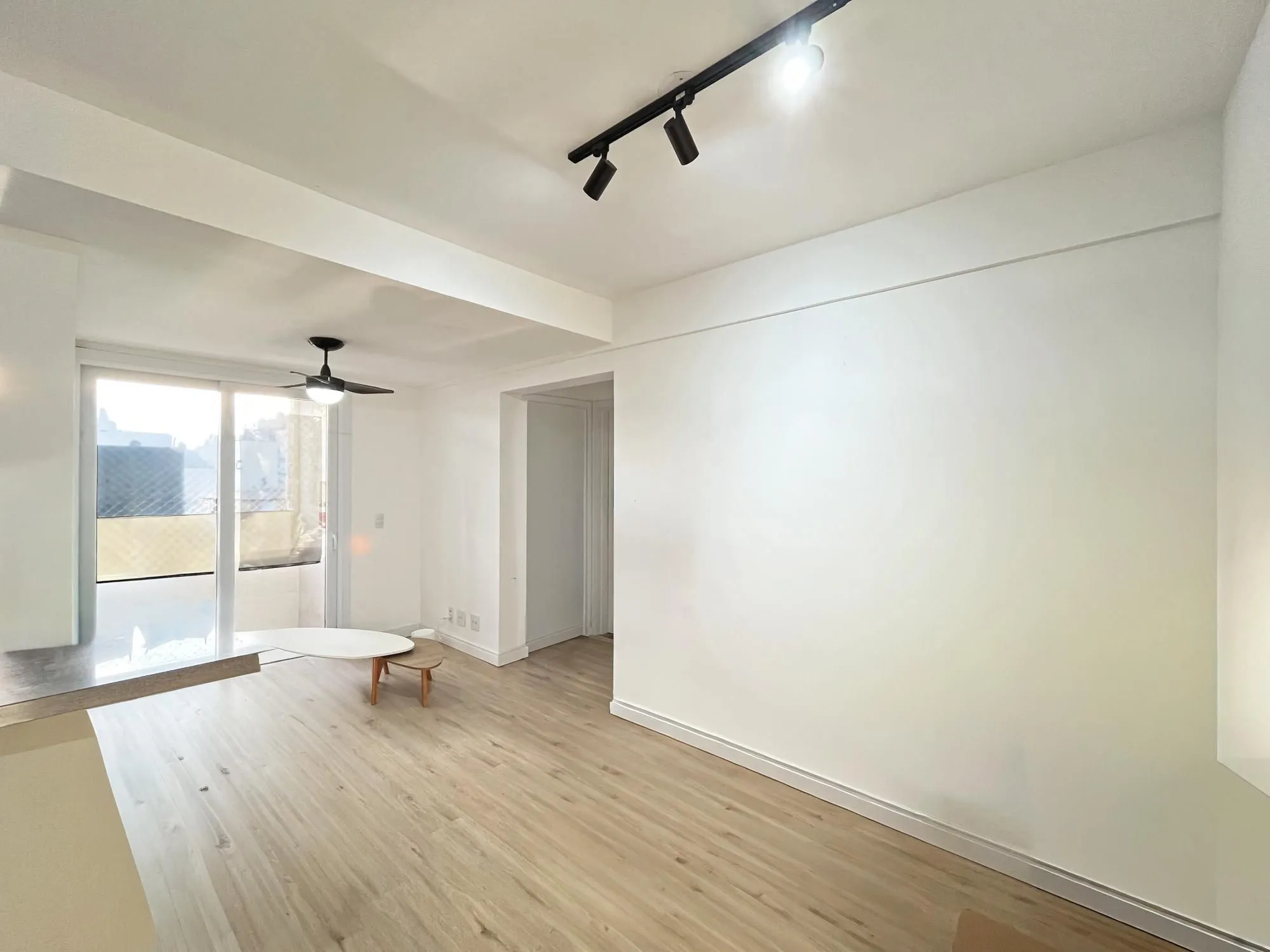 Imagem Apartamento de 2 dormitórios no Bairro Teresópolis - Porto Alegre