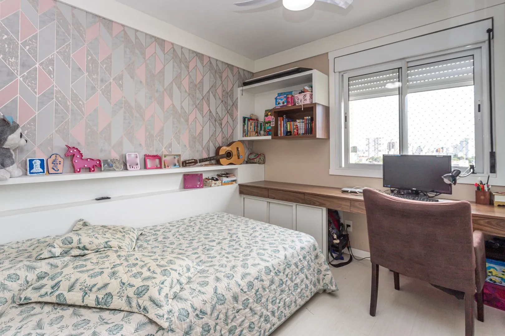 Imagem Apartamento 3 dorms à venda Rua Veríssimo Rosa, Jardim Botânico - Porto Alegre
