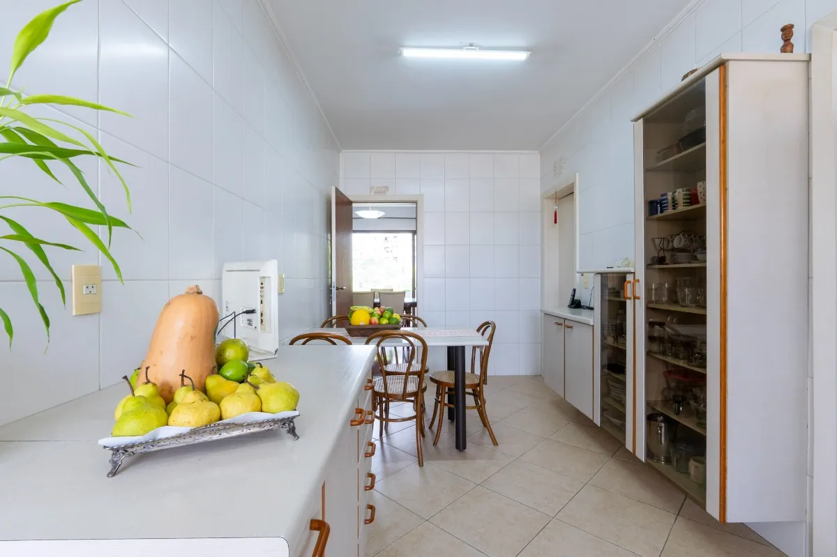 Imagem Apartamento para venda em Vila Andrade com 4 quartos, sendo 3 suítes, 200m2