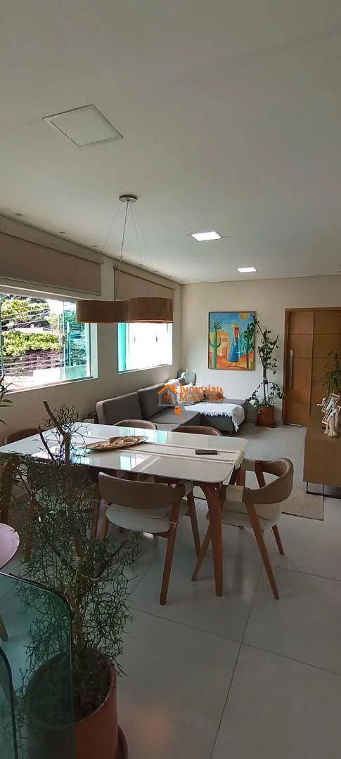Imagem Sobrado com 5 dormitórios à venda, 200 m² por R$ 950.000,00 - Jardim Cumbica - Guarulhos/SP