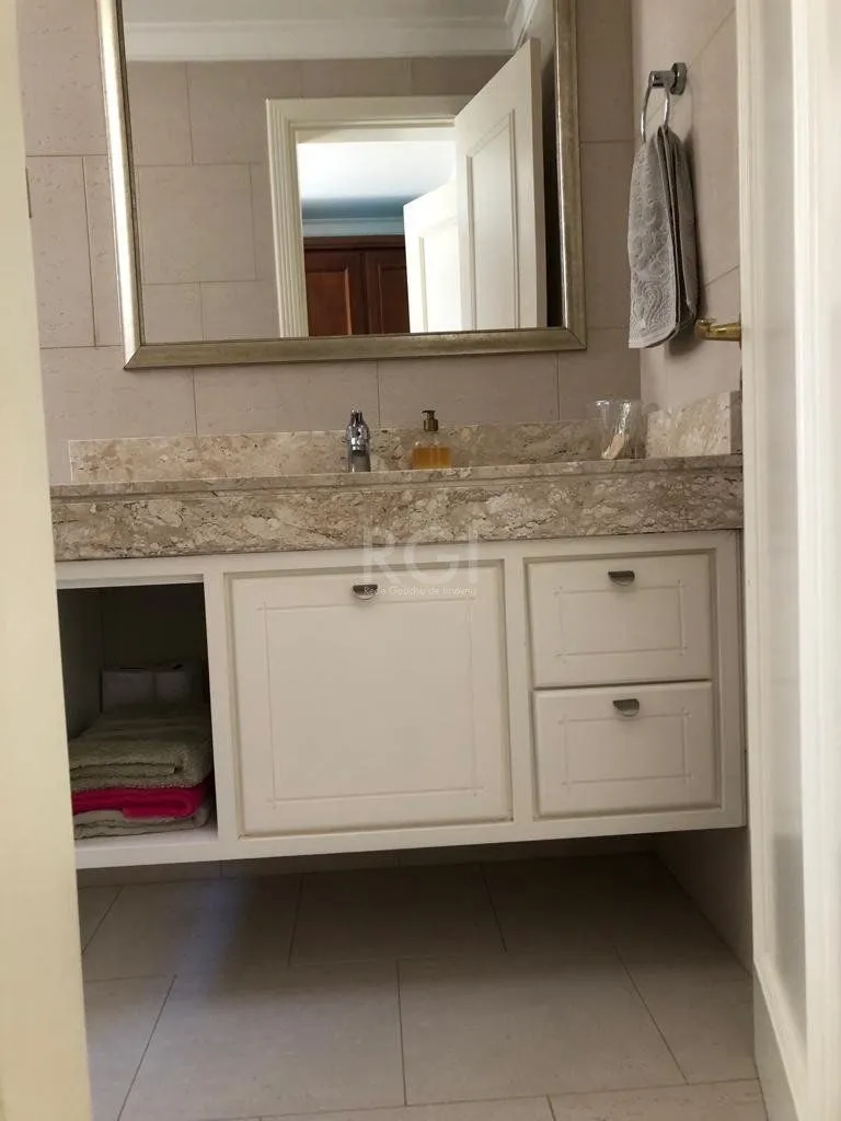 Imagem Apartamento para Venda - 229.05m², 3 dormitórios, sendo 3 suites, 4 vagas - Bela Vista
