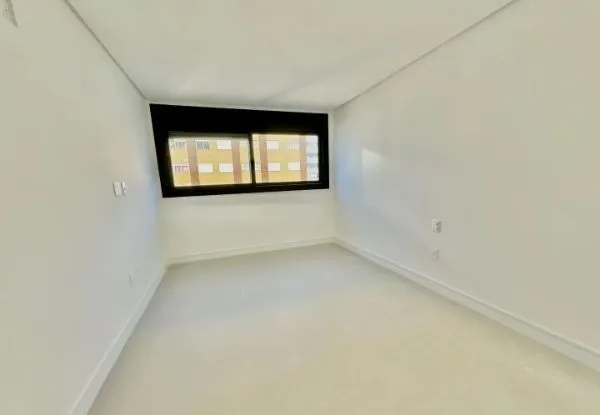 Imagem Apartamento em Torres Alto padrão de 3 dormitórios e 2 vagas