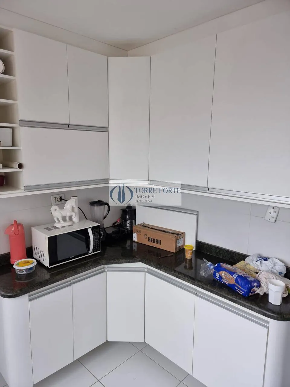 Imagem Apartamento com 4 dormitorios 2 vagas de garagem na Aviação Praia Grande.