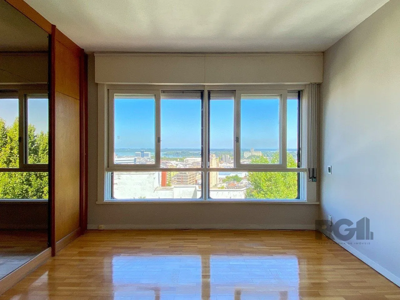Imagem Apartamento com muito conforto e ótima iluminação no Moinhos de Vento