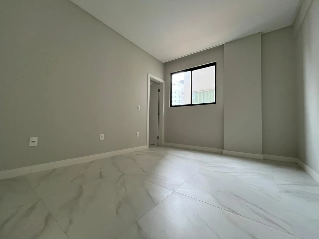 Imagem Apartamento à venda com 125m2 por R$ 1.980.000,00