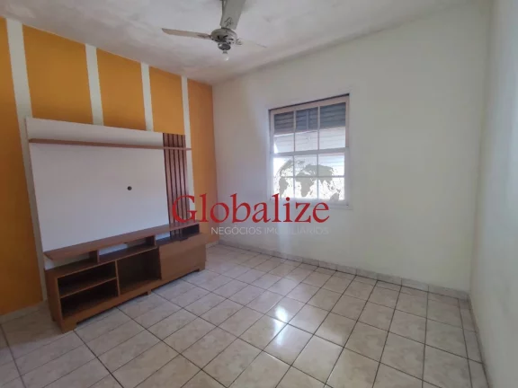 Imagem Apartamento à venda com 67m², 3 quartos, 1 banheiro, vaga para moto por R$330.000,00 na Ponta da Praia em Santos