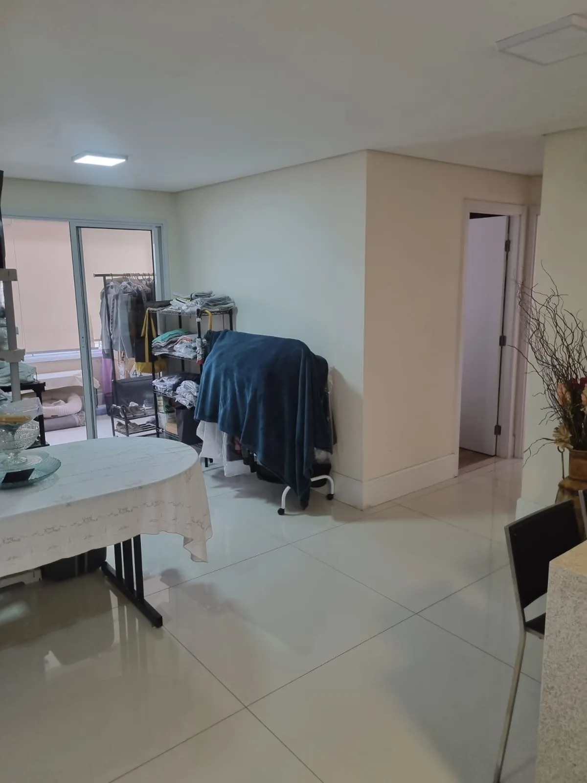 Imagem VENDO APARTAMENTO CONJUGADO NO CONDOMINIO VILA REAL SABARÁ!