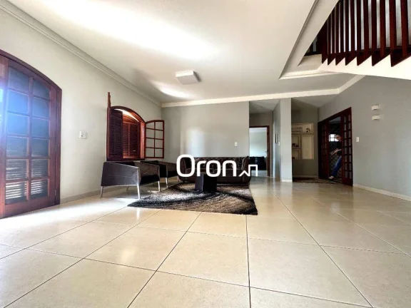 Imagem Sobrado à venda, 626 m² por R$ 2.990.000,00 - Condomínio Parque dos Cisnes - Goiânia/GO