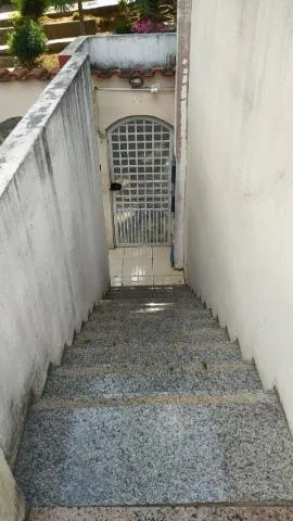 Imagem VENDA DE SOBRADO NO BARBOSAS, EM ARUJÁ/SP, 352m² com 5 quartos, 3 suítes. CONSULTE-NOS.