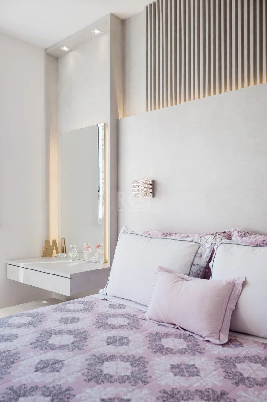 Imagem Apartamento para Venda - 48.32m², 2 dormitórios, 3 vagas - Jardim Itu
